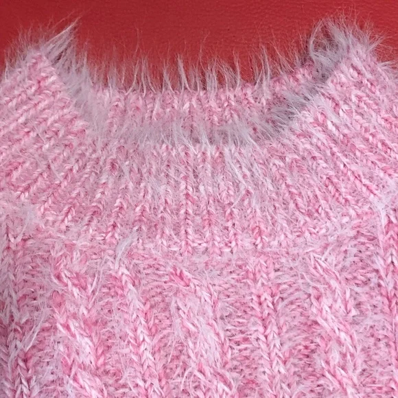 LELIS Collection Size Medium Pink Cable Knit Women's Sweater Long Sleeve. - Picture 3 of 8